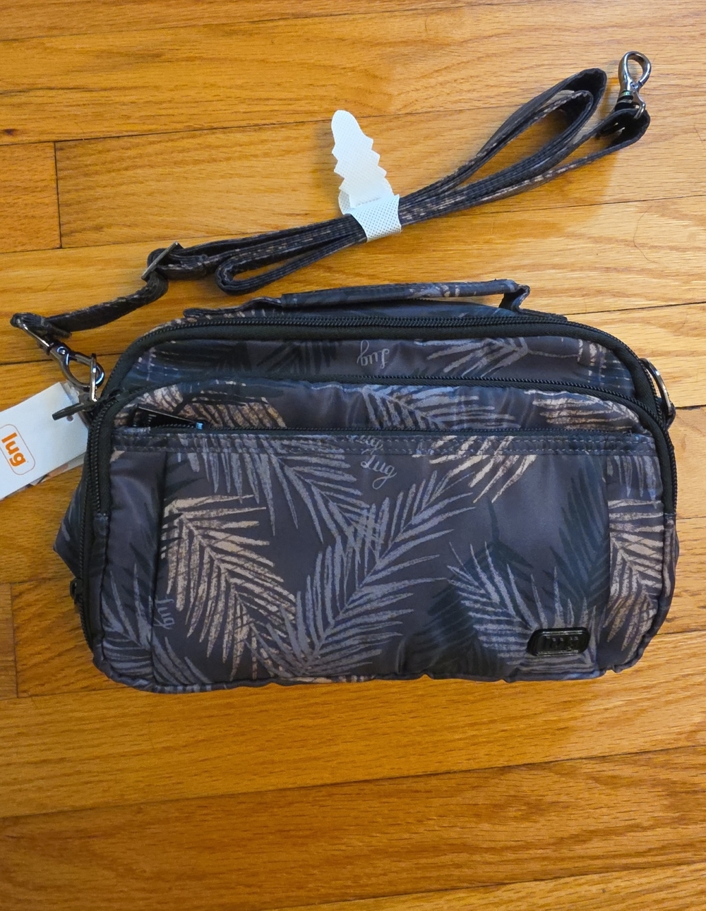Lug Scoop Crossbody In Tropical Fog